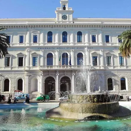 Flacco Corner Apartment